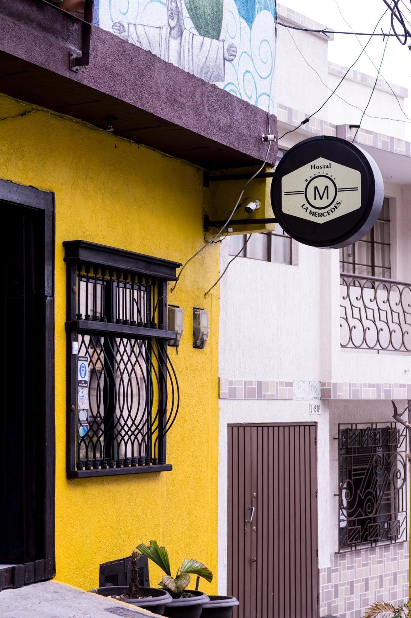 Hostal La Mercedes Street กาลี ภายนอก รูปภาพ