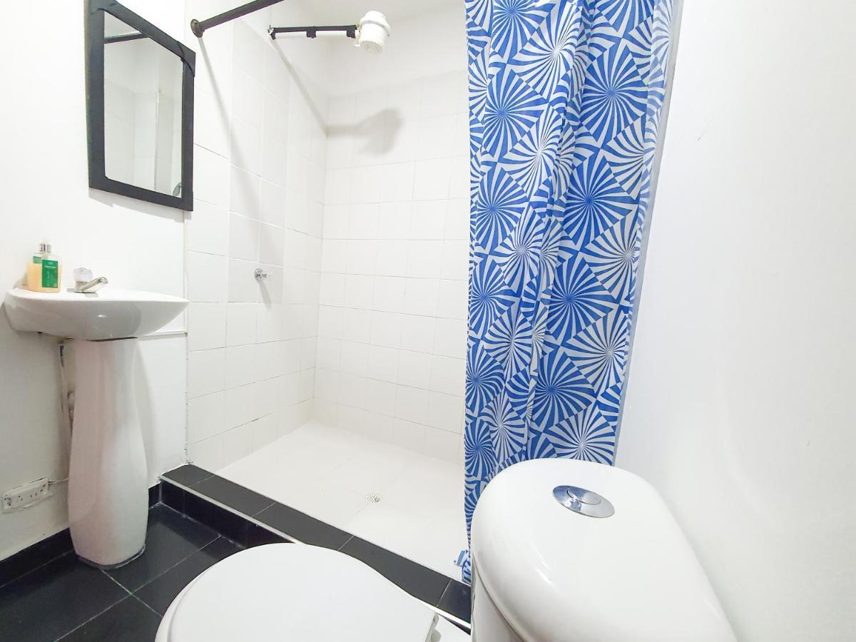 Hostal La Mercedes Street กาลี ภายนอก รูปภาพ