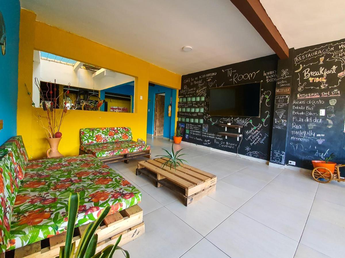 Hostal La Mercedes Street กาลี ภายนอก รูปภาพ