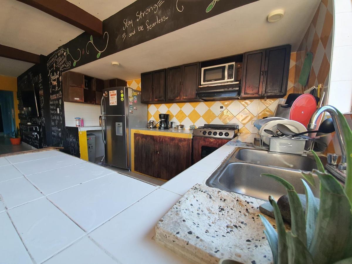 Hostal La Mercedes Street กาลี ภายนอก รูปภาพ