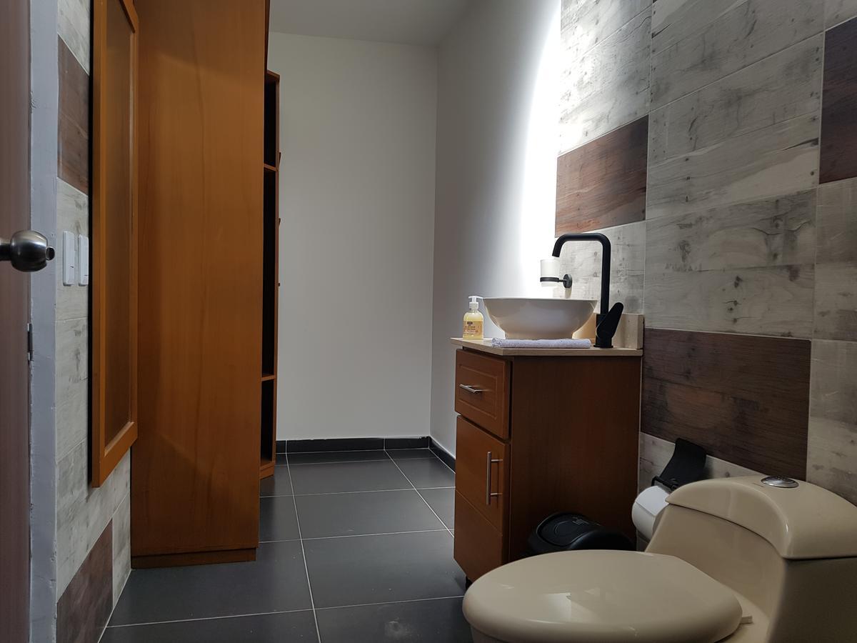 Hostal La Mercedes Street กาลี ภายนอก รูปภาพ