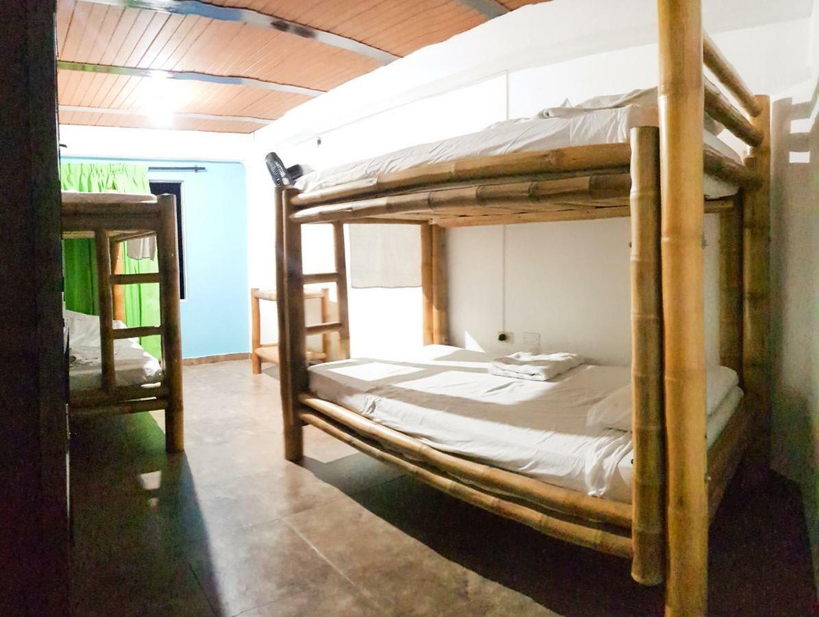 Hostal La Mercedes Street กาลี ภายนอก รูปภาพ
