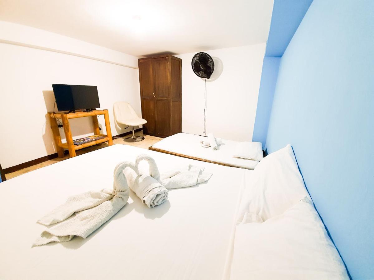 Hostal La Mercedes Street กาลี ภายนอก รูปภาพ
