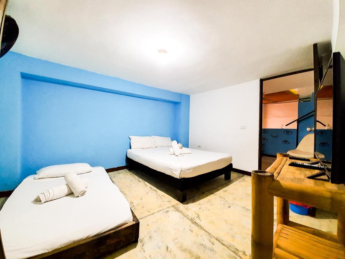 Hostal La Mercedes Street กาลี ภายนอก รูปภาพ